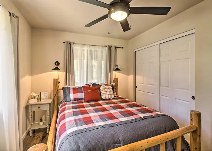 2 Mi To Fool Hollow Lake: Wooded W/ Fire Pit Holiday home
