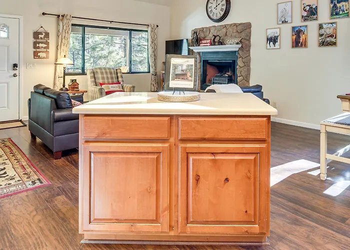 2 Mi To Fool Hollow Lake: Wooded W/ Fire Pit Holiday home